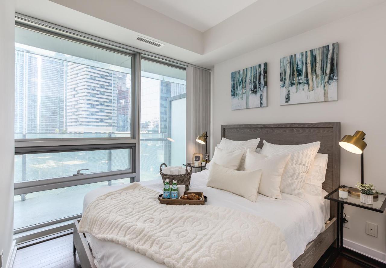 טורונטו Condo Downtown, Cn Tower, Financial District מראה חיצוני תמונה