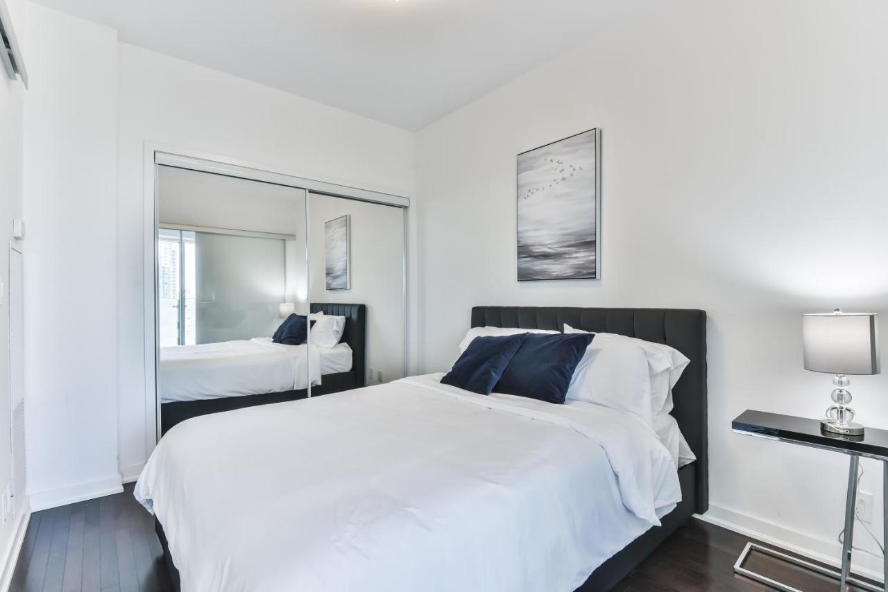 טורונטו Condo Downtown, Cn Tower, Financial District מראה חיצוני תמונה