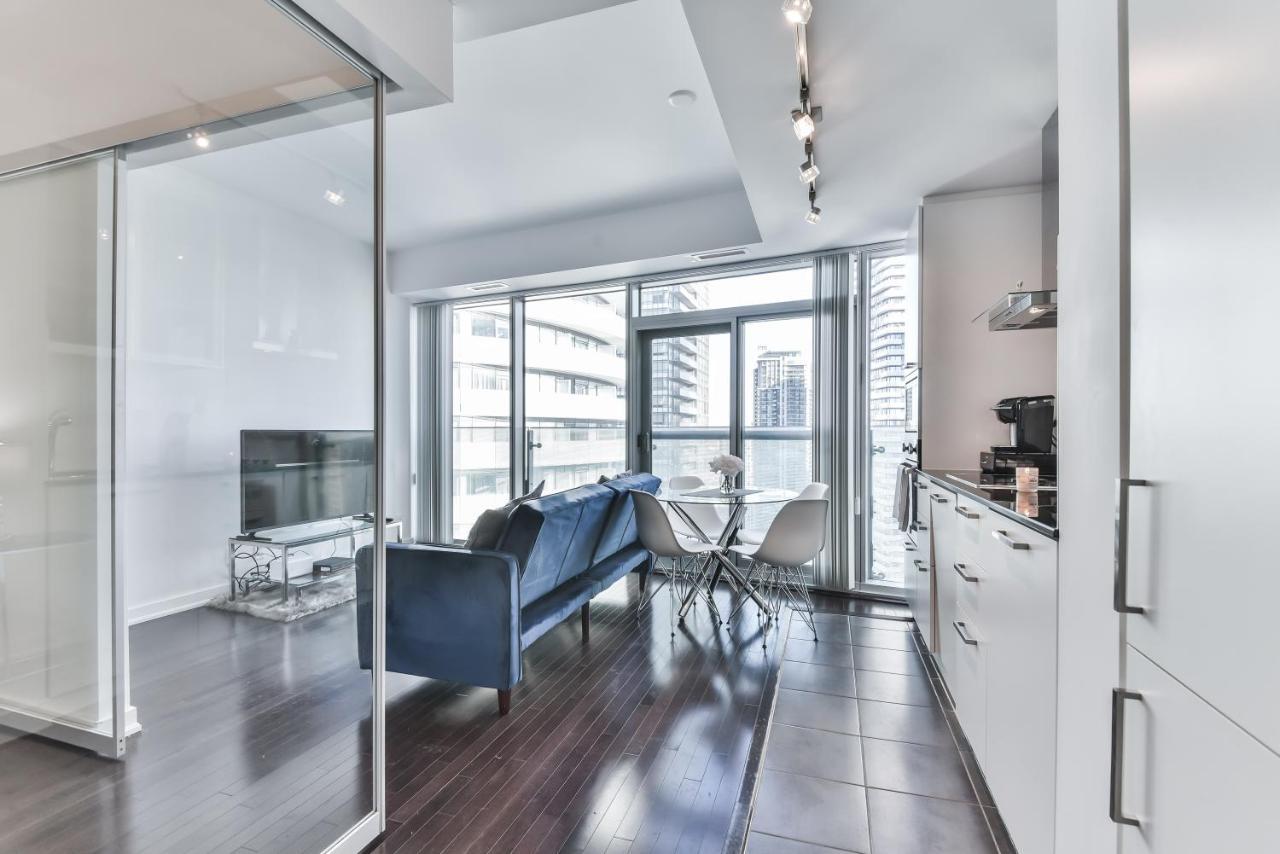 טורונטו Condo Downtown, Cn Tower, Financial District מראה חיצוני תמונה